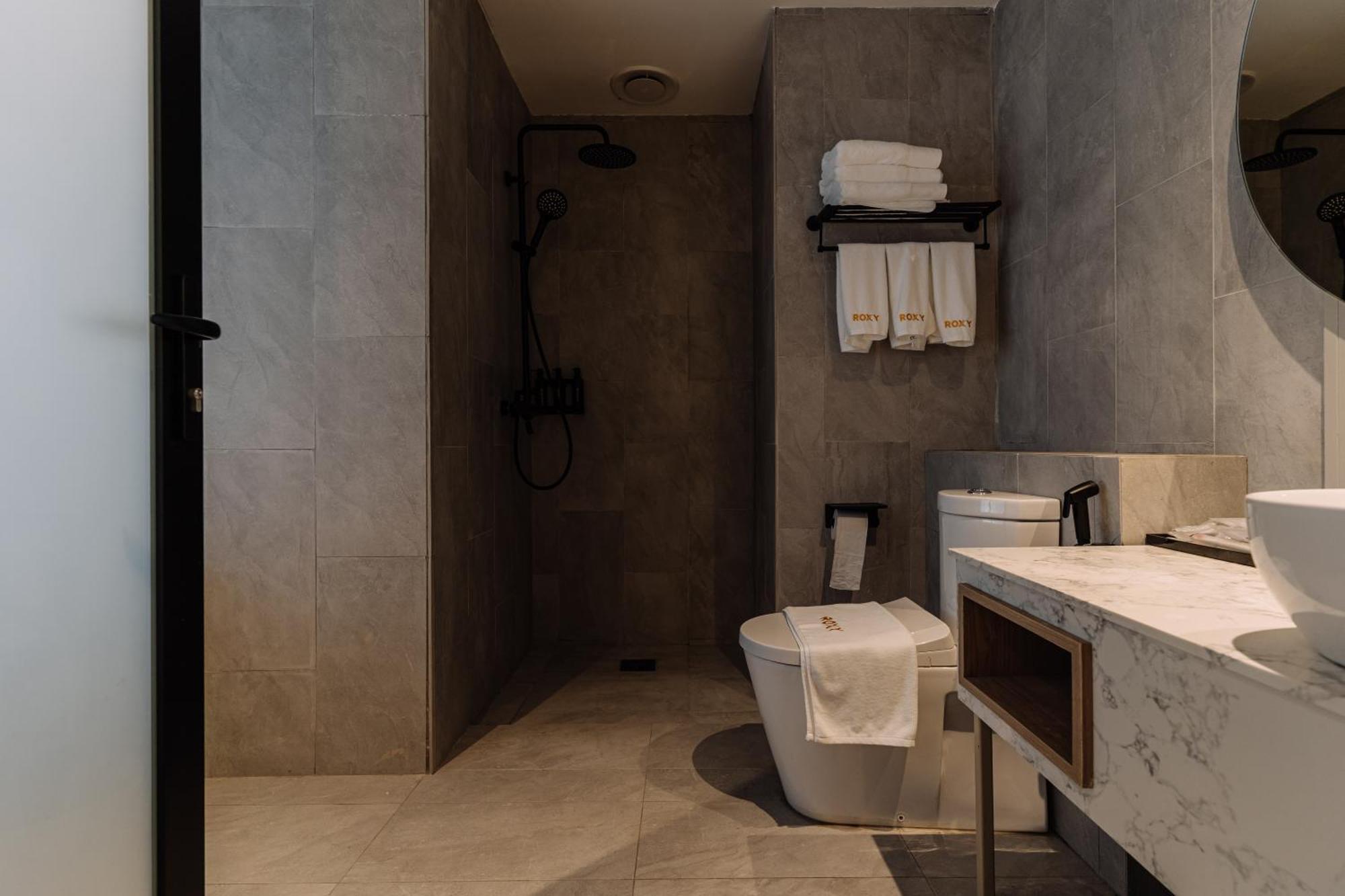 Impiana By Roxy Hotel كوشنج المظهر الخارجي الصورة