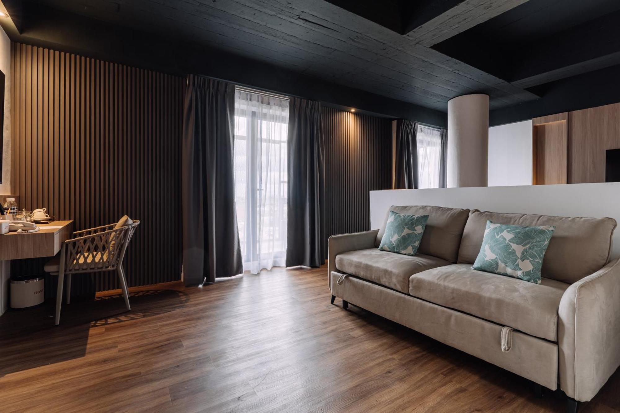 Impiana By Roxy Hotel كوشنج المظهر الخارجي الصورة